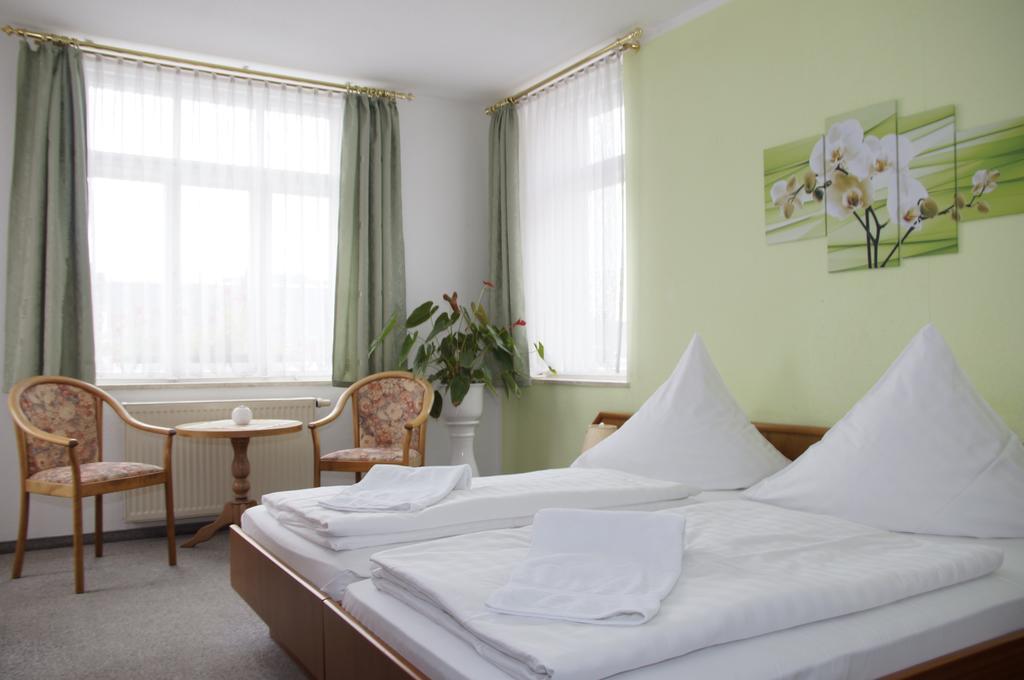 Hotel Ratskeller Thum Exterior foto