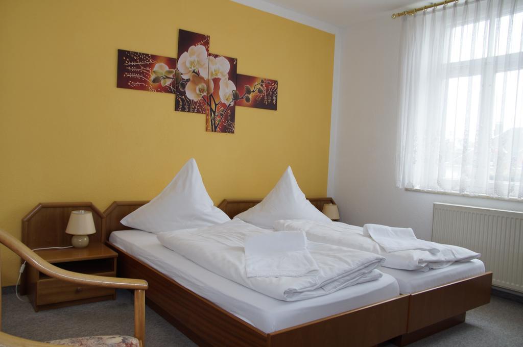 Hotel Ratskeller Thum Exterior foto